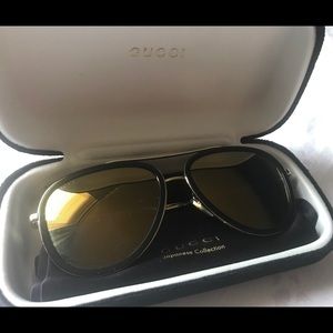 GUCCI  Sunglasses (100% authentic)
